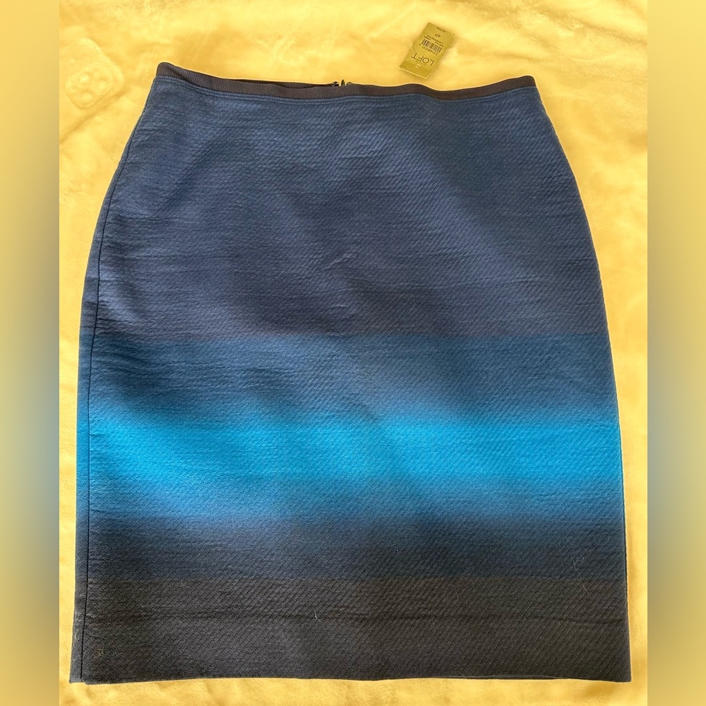 NWT Ann Taylor Loft Blue/Navy Ombre Pencil Skirt